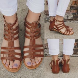 Dixon gladiator sandals NWT 8.5